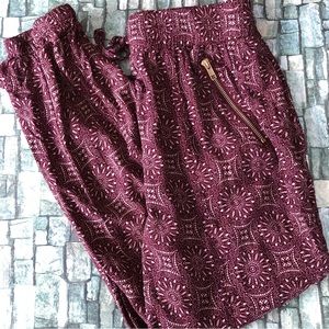 Breeze Ever Lightweight Joggers Sz M